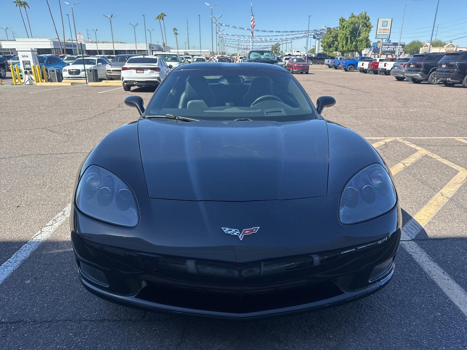 2005 Chevrolet Corvette Base Coupe photo 2