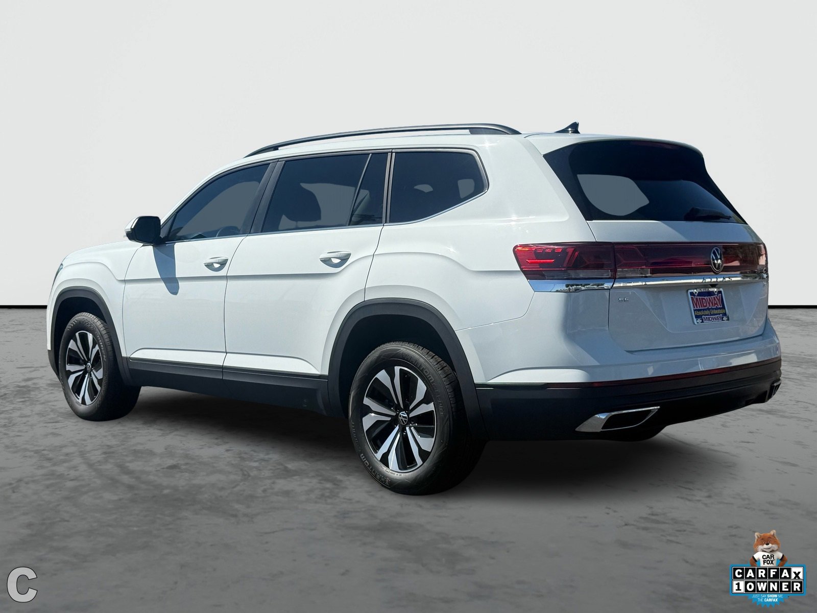 2024 Volkswagen Atlas SE photo 3