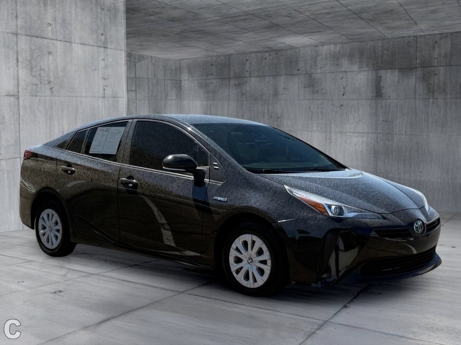 2022 Toyota Prius L Eco - Photo 9