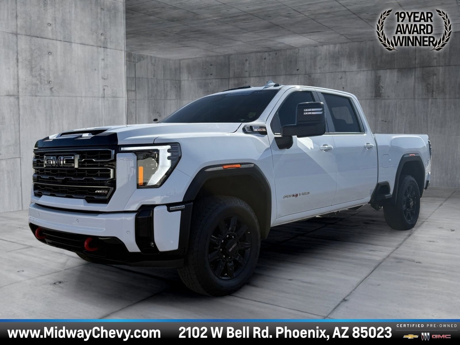 2025 GMC Sierra 4WD Crew Cab Standard Box AT4's photo