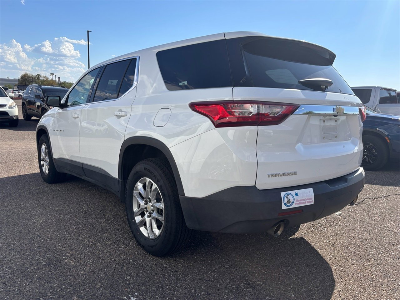 Used 2018 Chevrolet Traverse LS with VIN 1GNERFKW4JJ170686 for sale in Phoenix, AZ