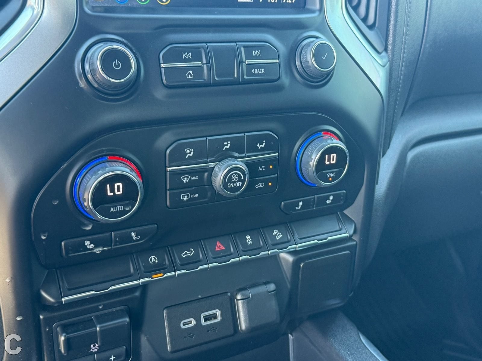2021 Chevrolet Silverado 1500 RST - Photo 23