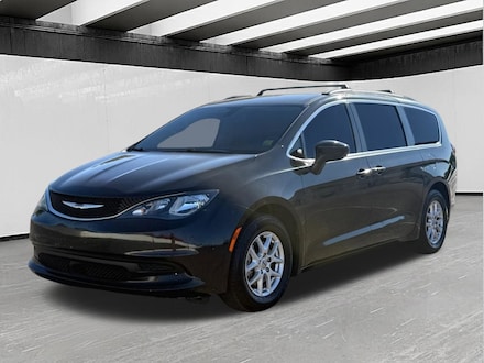 2021 Chrysler Voyager LXI Van Passenger Van