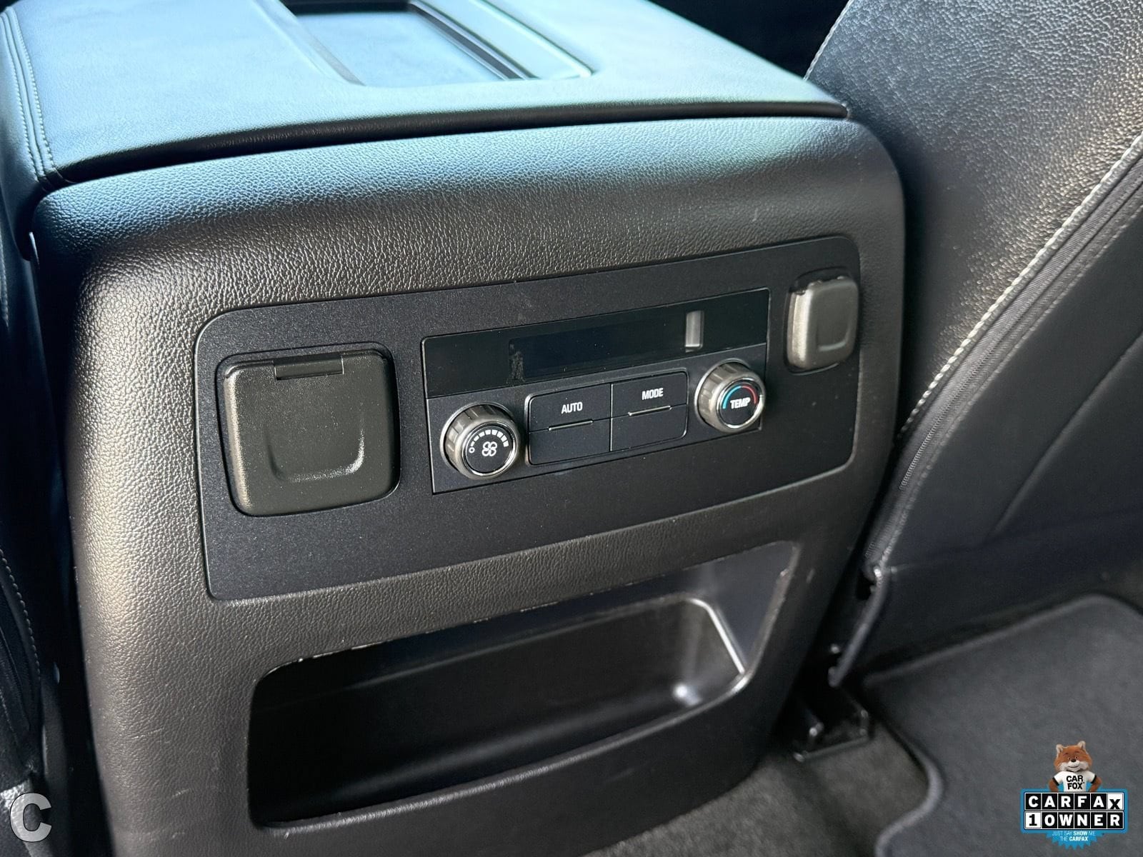2017 Chevrolet Tahoe LS - Photo 25