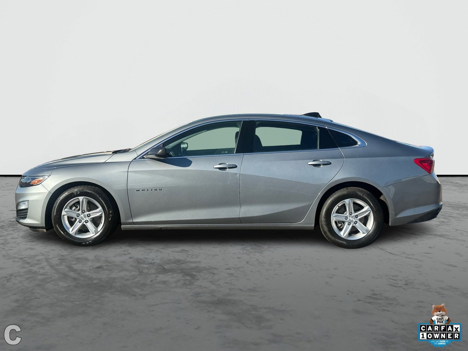 2023 Chevrolet Malibu LS photo 2