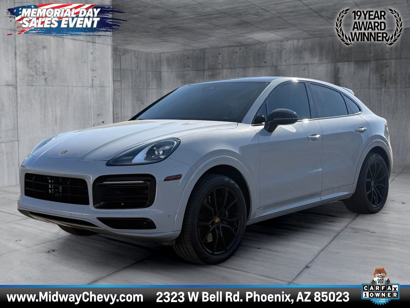 2022 Porsche Cayenne S's photo