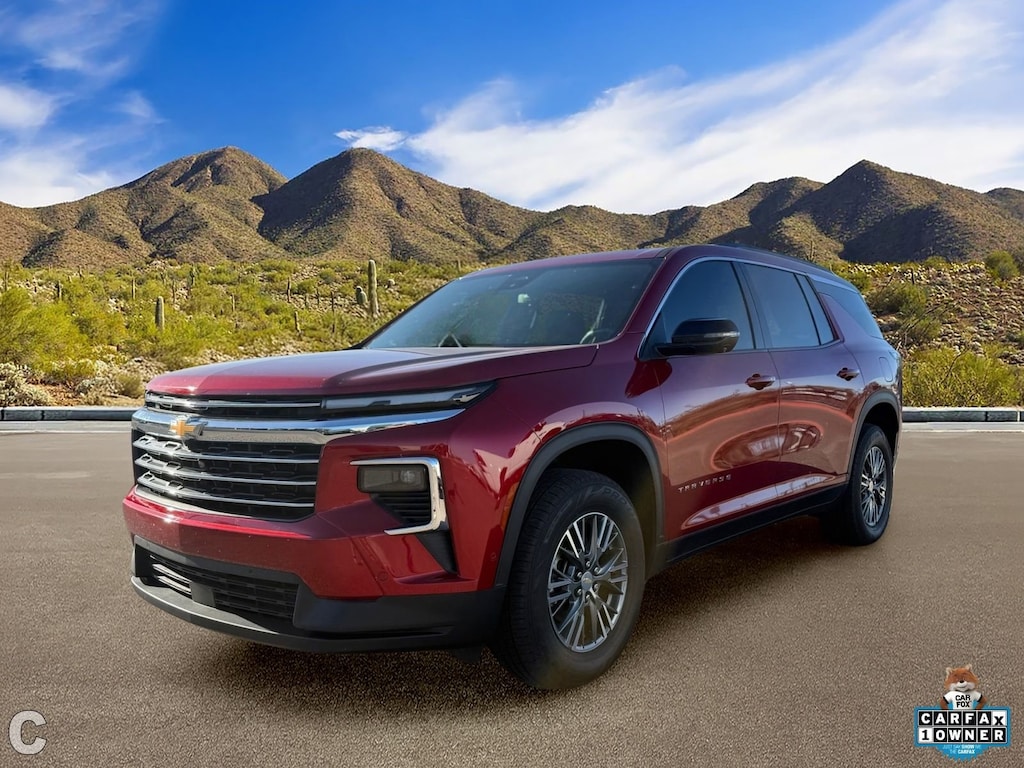 Used 2024 Chevrolet Traverse LT SUV