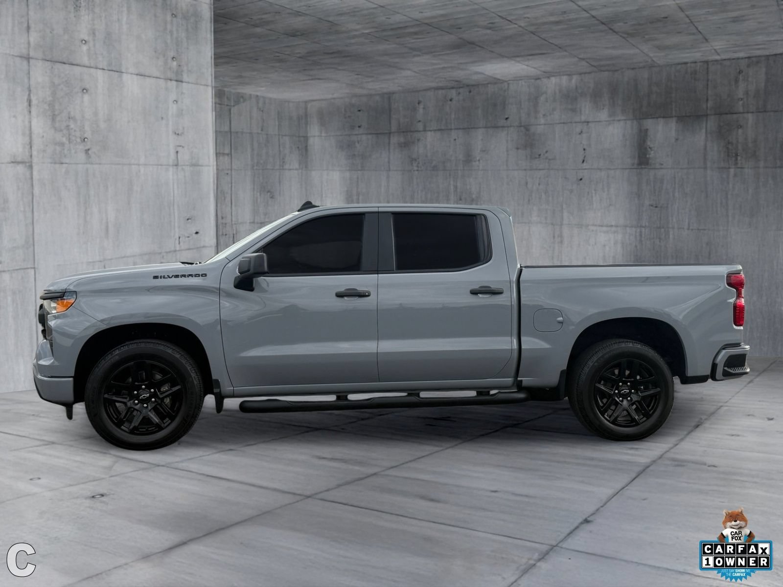 2024 Chevrolet Silverado 1500 Custom - Photo 3