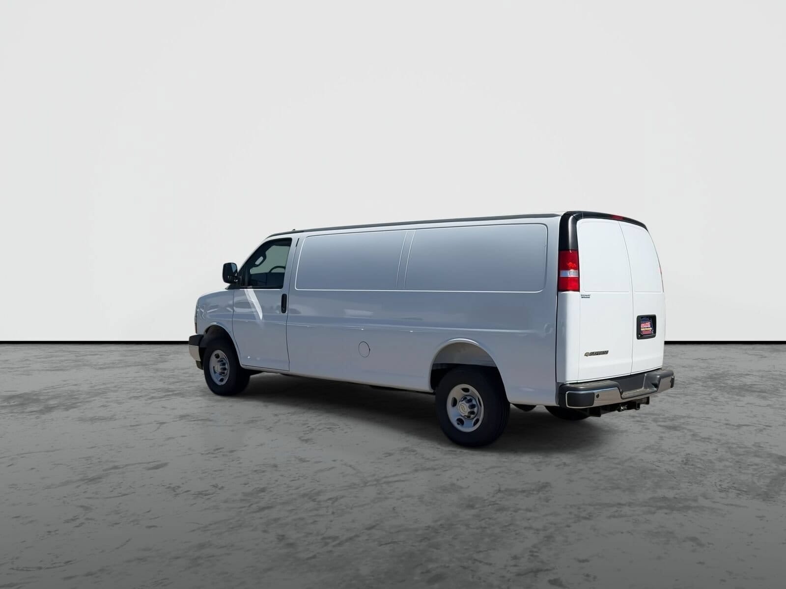2025 Chevrolet Express Cargo Work Van - Photo 6