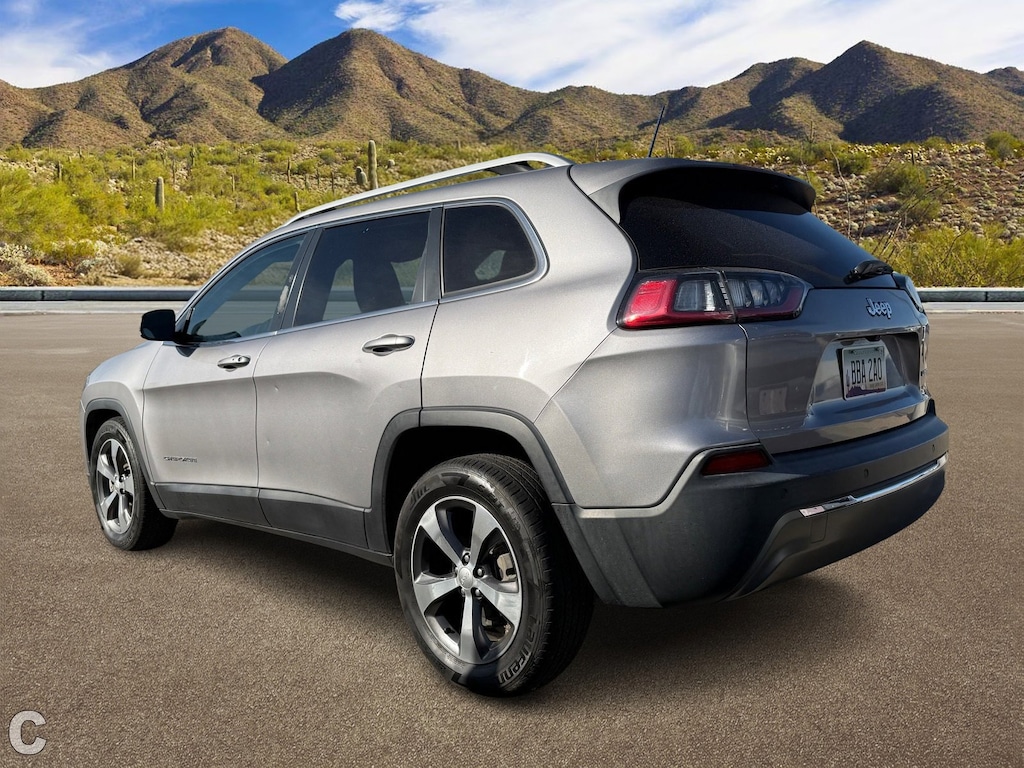Used 2019 Jeep Cherokee Limited FWD SUV