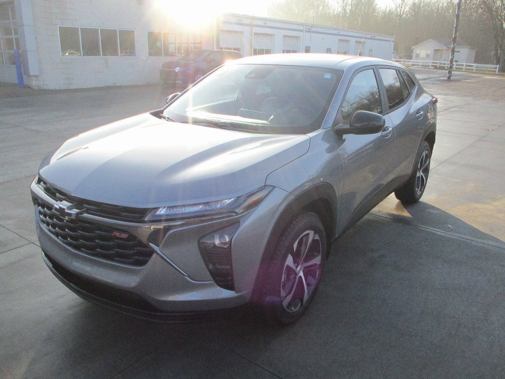 2025 Chevrolet Trax RS's photo