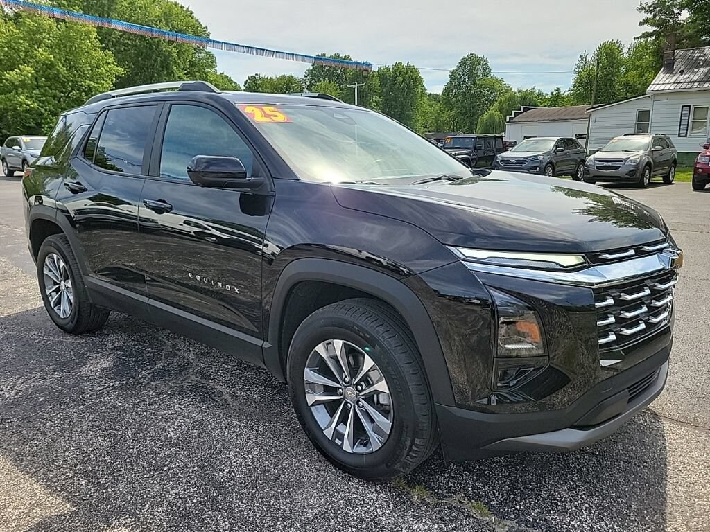 Used 2025 Chevrolet Equinox LT SUV