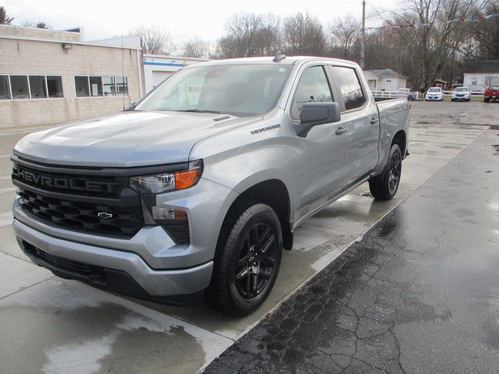 2026 Chevrolet Silverado 1500 Custom's photo