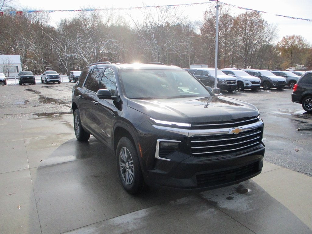 2026 Chevrolet Traverse LT's photo