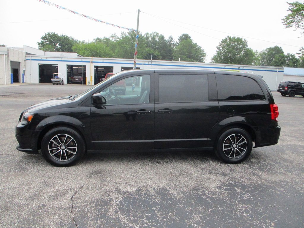 2019 Dodge Grand Caravan GT photo 3
