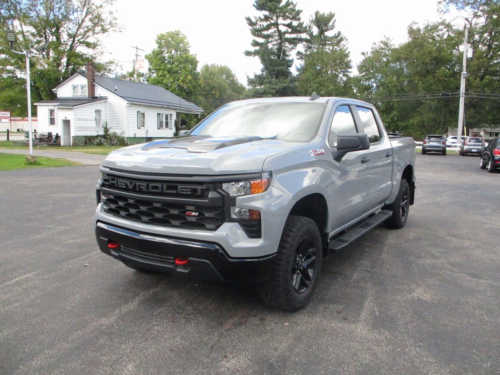 2024 Chevrolet Silverado 1500 Custom Trail Boss photo 2