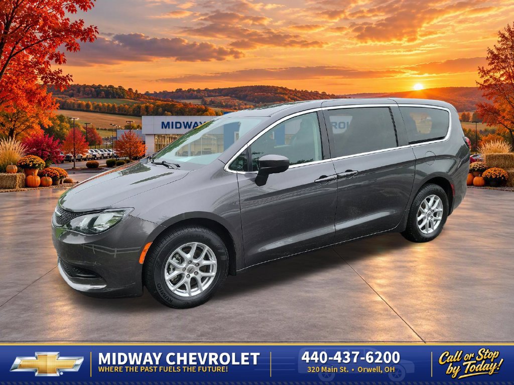 2022 Chrysler Voyager LX