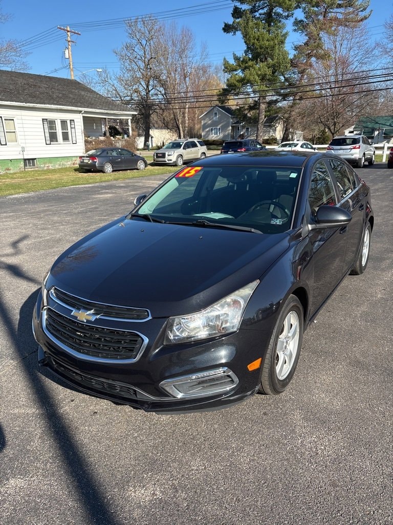 Used 2015 Chevrolet Cruze 1LT with VIN 1G1PC5SB6F7107337 for sale in Orwell, OH