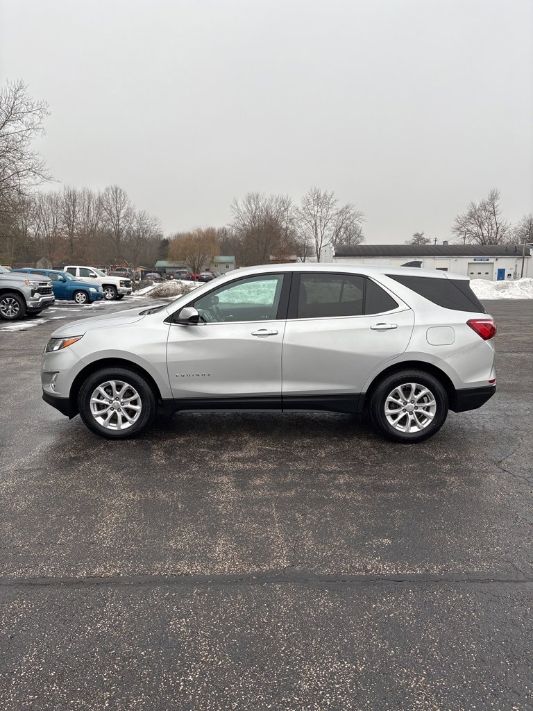 2020 Chevrolet Equinox LT photo 3