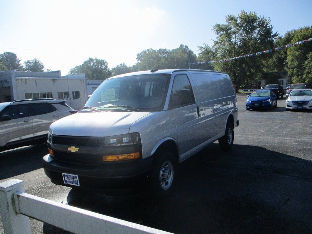 New 2025 Chevrolet Express Cargo 3500 WT Van