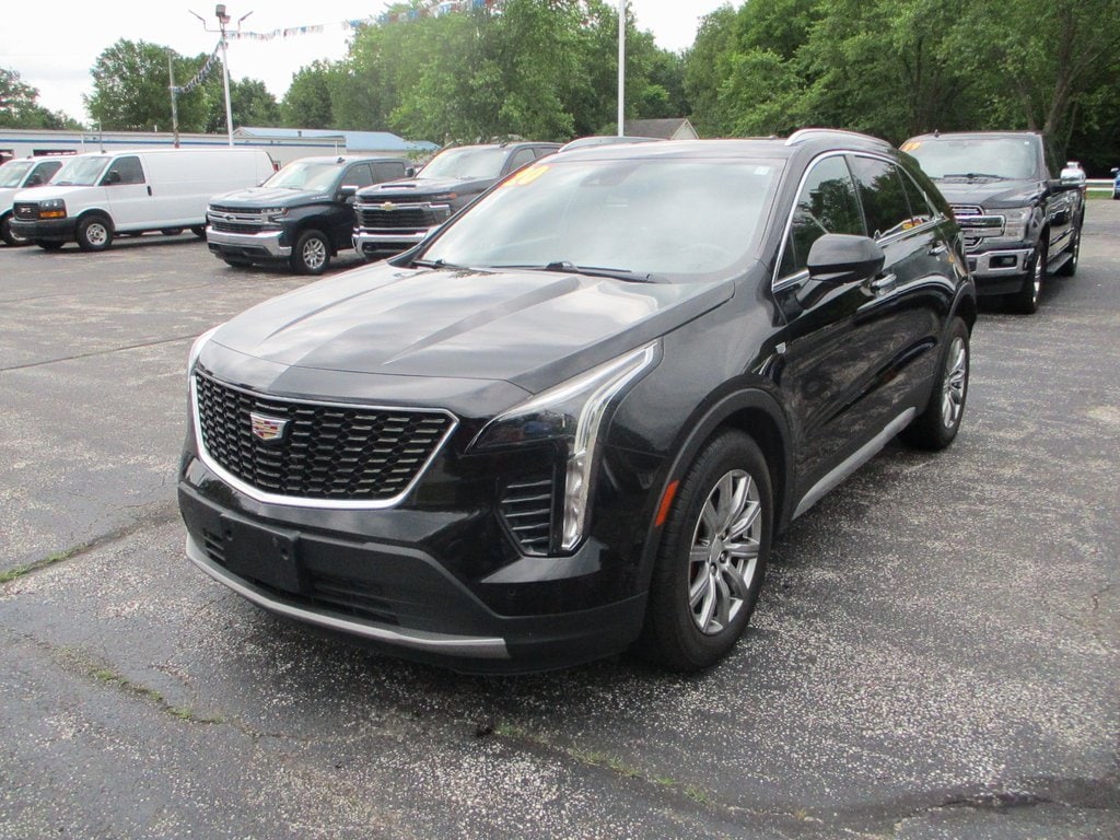 Used 2020 Cadillac XT4 Premium Luxury with VIN 1GYFZCR48LF151817 for sale in Orwell, OH