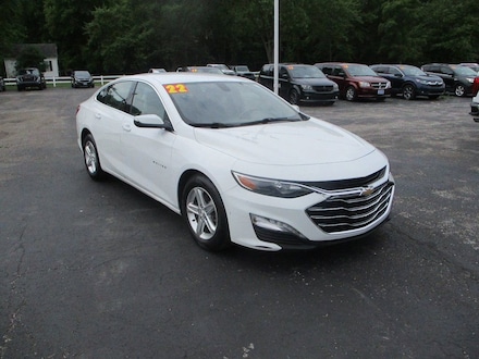 2022 Chevrolet Malibu LT Car