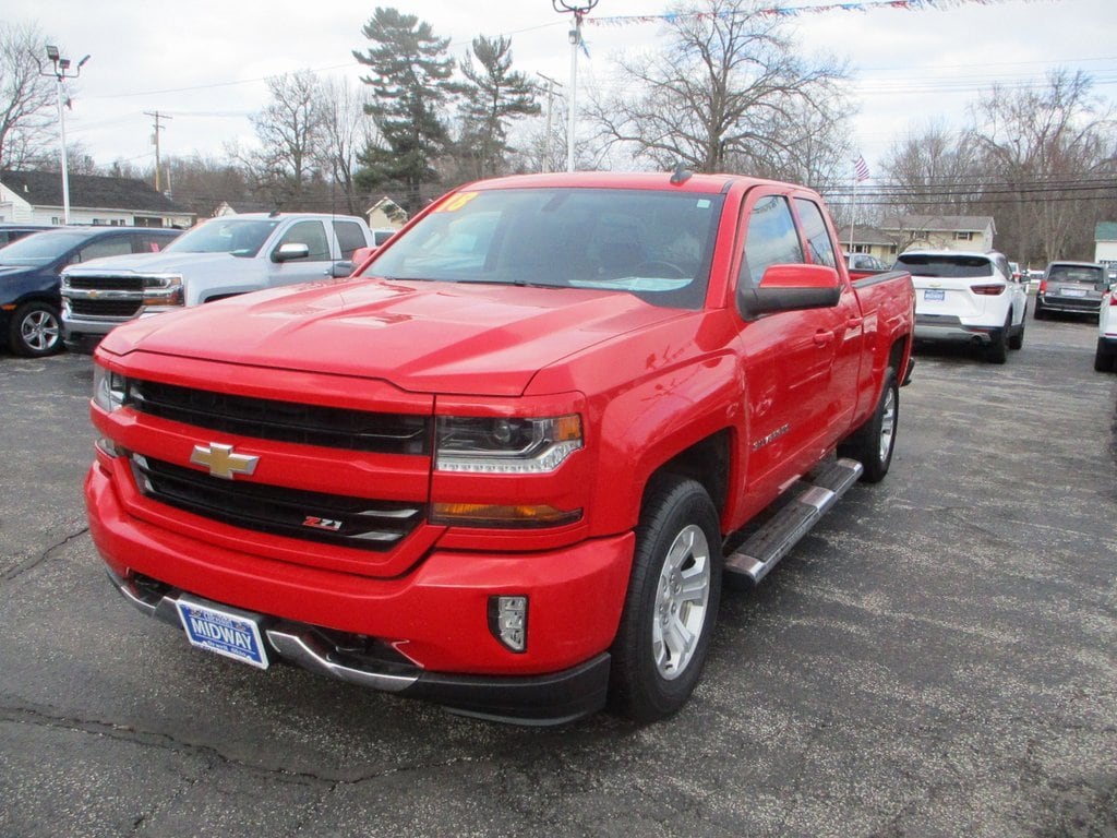 Used 2018 Chevrolet Silverado 1500 LT with VIN 2GCVKREC5J1109812 for sale in Orwell, OH