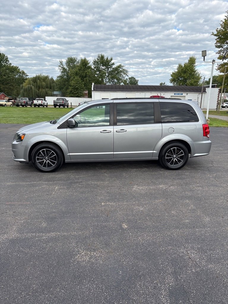 2018 Dodge Grand Caravan GT photo 2