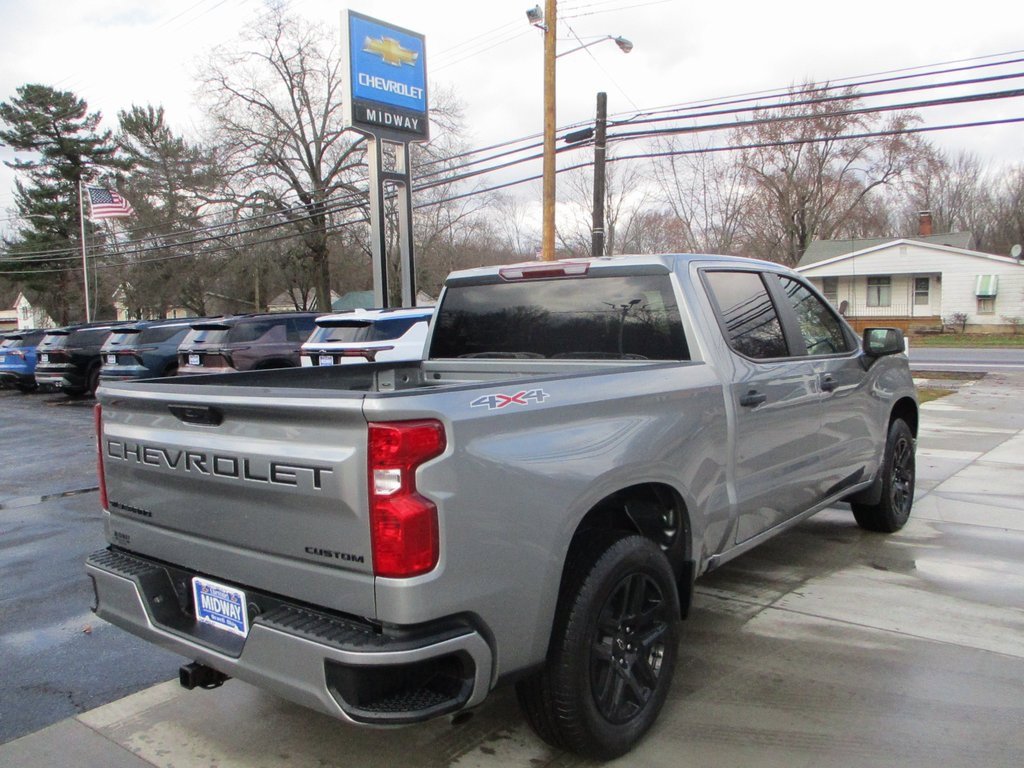 2026 Chevrolet Silverado 1500 Custom photo 3