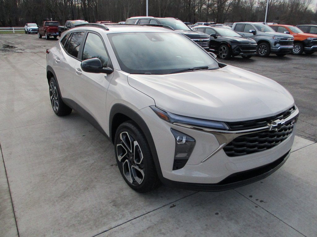 2026 Chevrolet Trax RS's photo