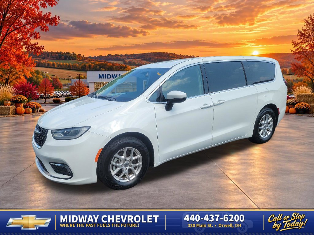 2023 Chrysler Pacifica Touring L