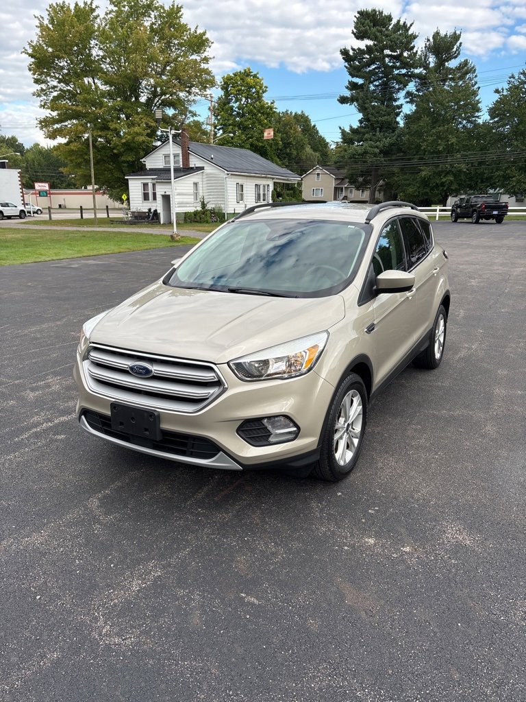 2018 Ford Escape SE photo 2