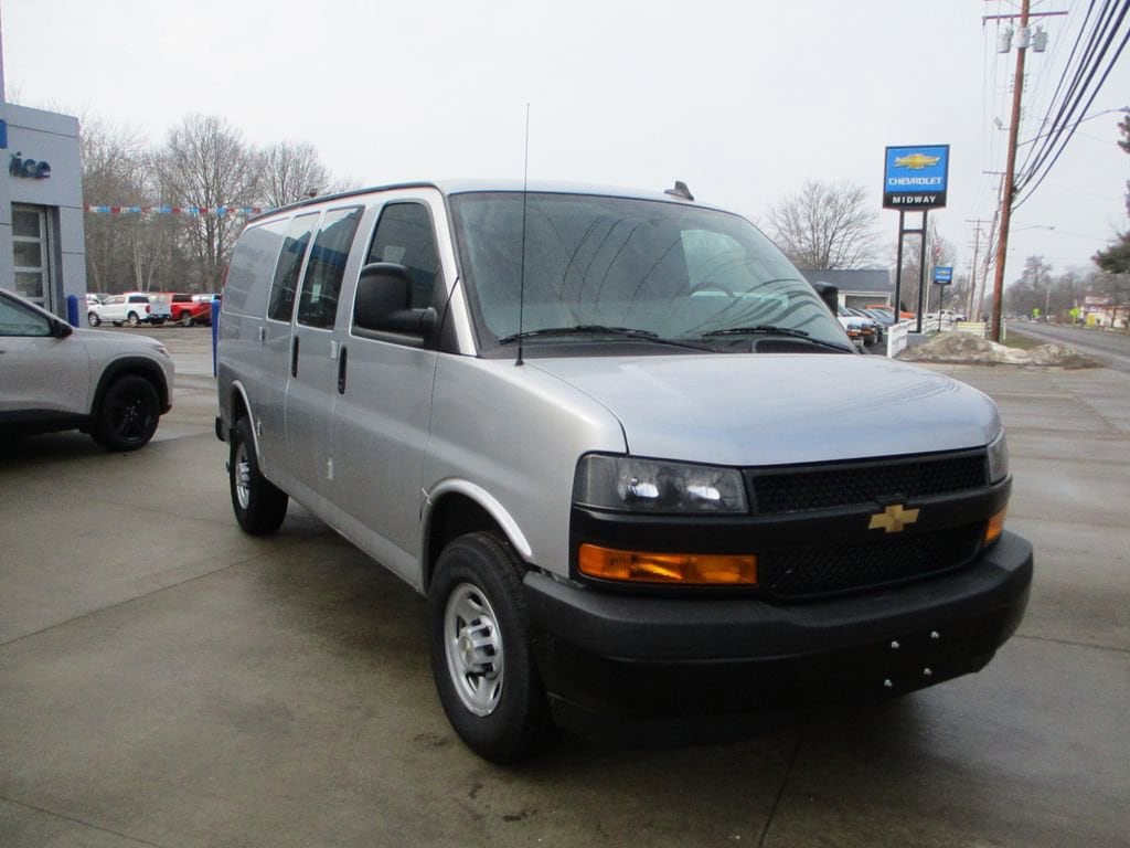 2025 Chevrolet Express Cargo