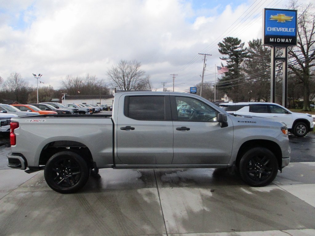 2026 Chevrolet Silverado 1500 Custom photo 2