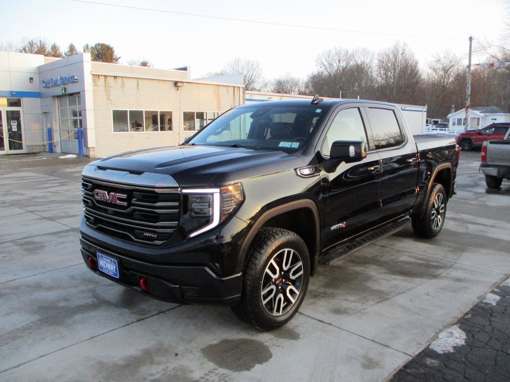 2023 GMC Sierra 1500 AT4's photo