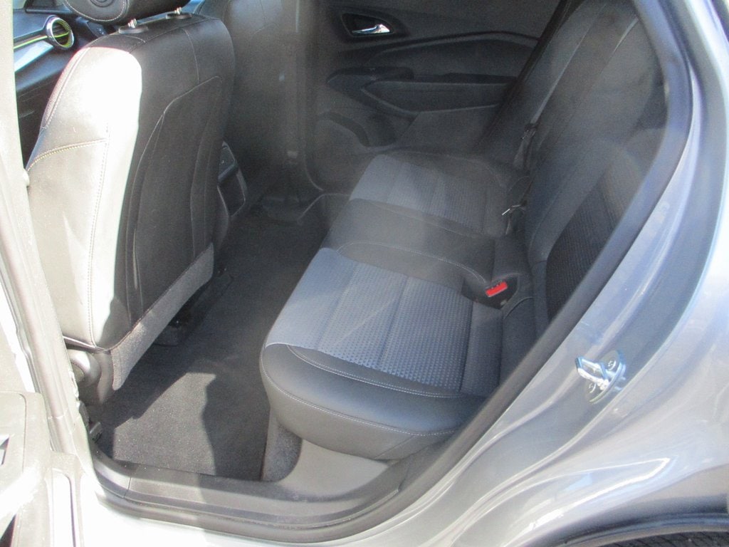 Used 2024 Chevrolet Trax LT SUV