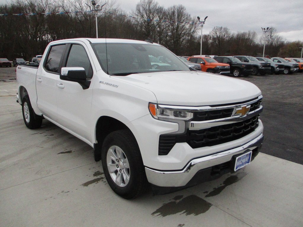2025 Chevrolet Silverado 1500 LT photo 2