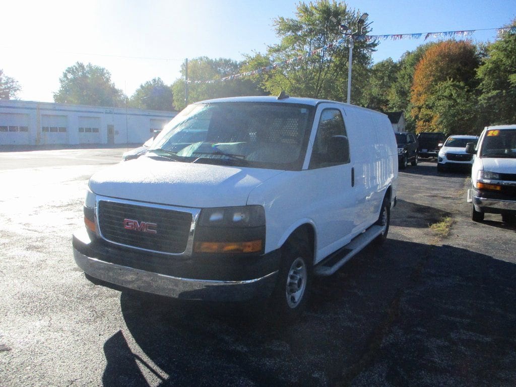 2024 GMC Savana Cargo