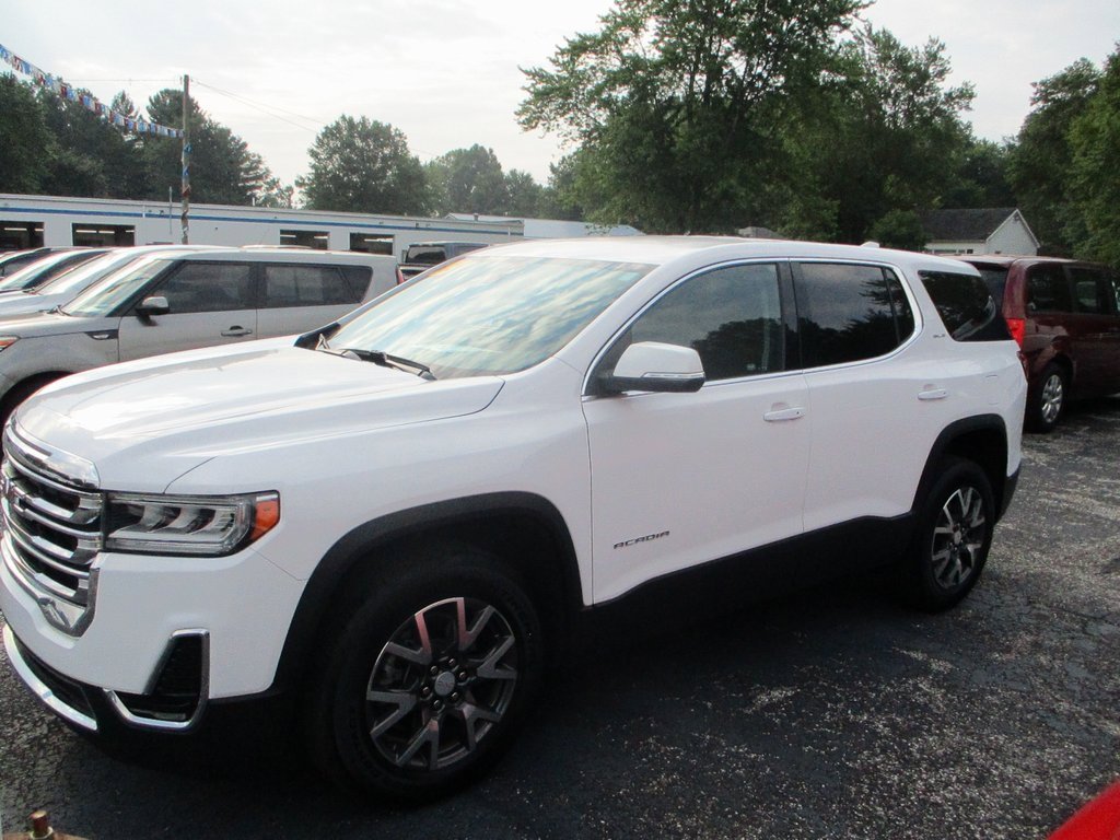 2023 Gmc Acadia SLE photo 2