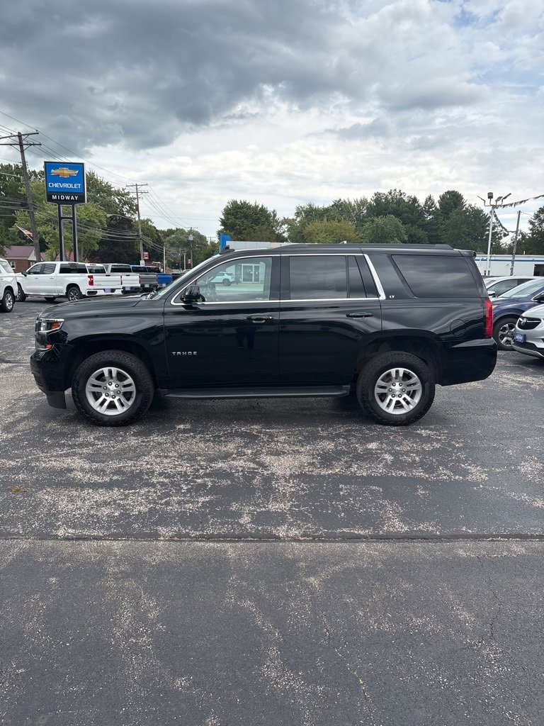 2019 Chevrolet Tahoe LT photo 2