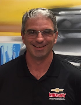 Staff member Wayne from ID_2bce6e17e143