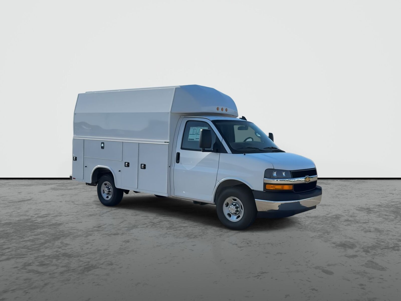 2025 Chevrolet Express Cutaway