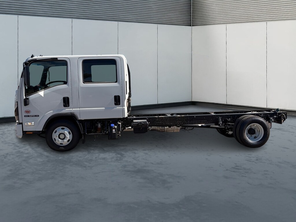 New 2025 Isuzu NPR