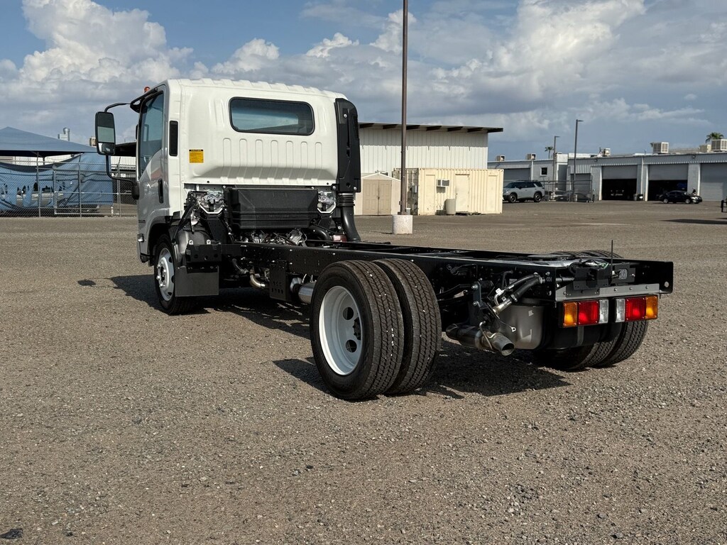 New 2026 ISUZU NPR