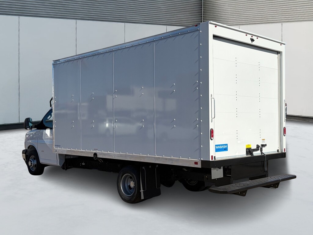 New 2025 Chevrolet Express 3500 CB