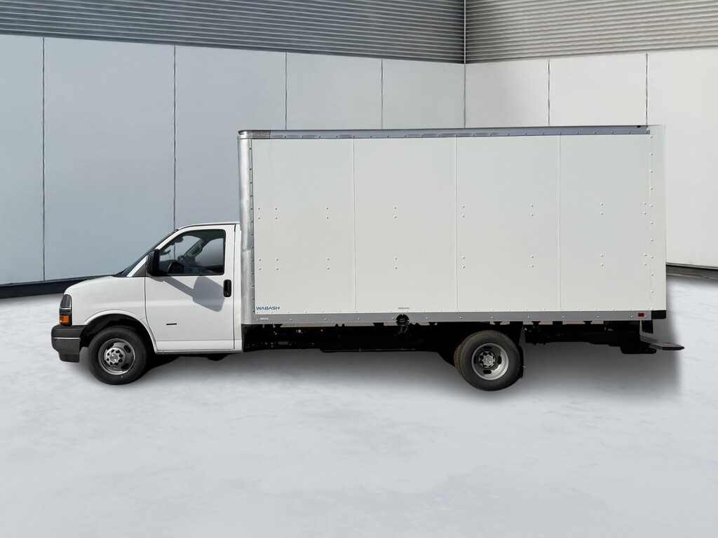 New 2025 Chevrolet Express 3500 CB