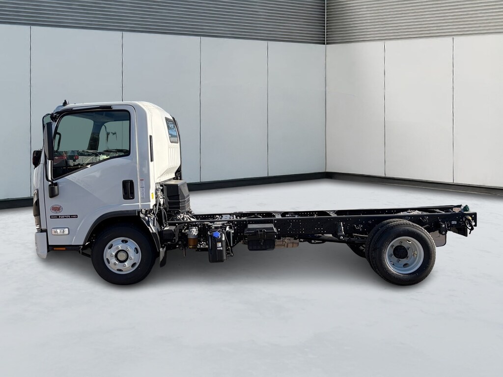 New 2025 Isuzu NPR