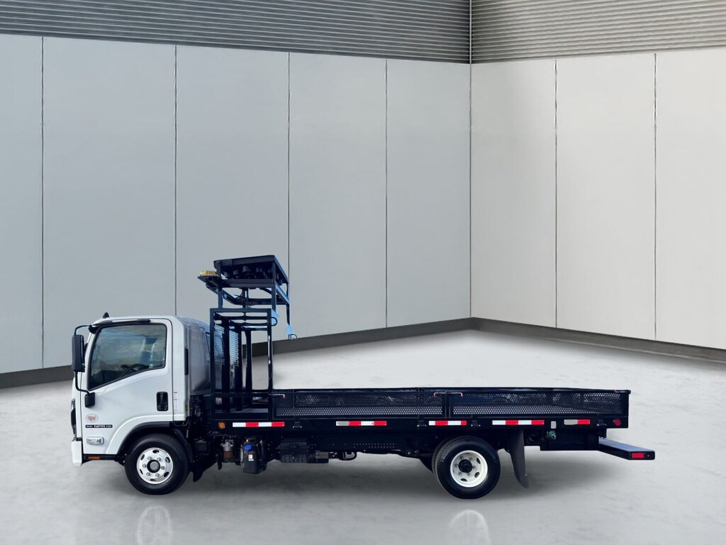 New 2026 ISUZU NPR-HD