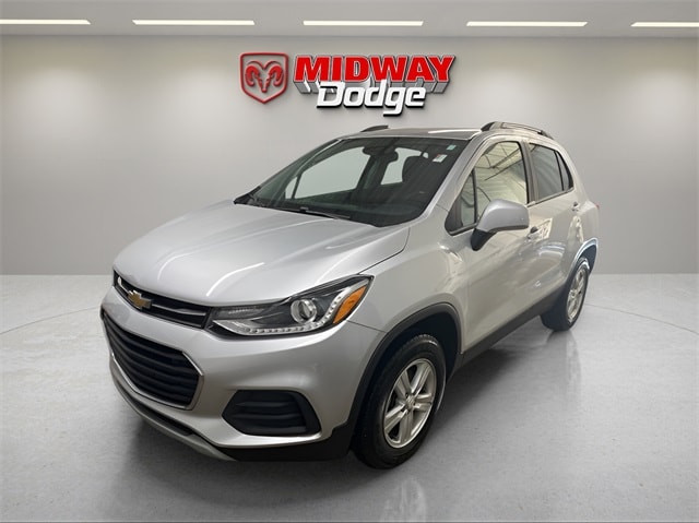 Used 2022 Chevrolet Trax LT with VIN KL7CJPSMXNB534974 for sale in Chicago, IL
