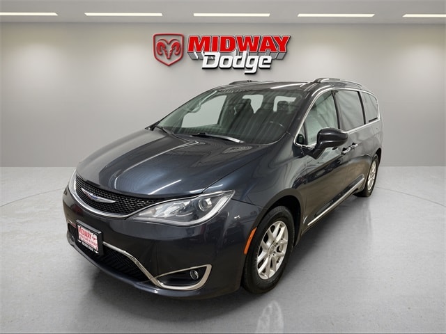 Used 2020 Chrysler Pacifica Touring L with VIN 2C4RC1BG9LR139391 for sale in Chicago, IL